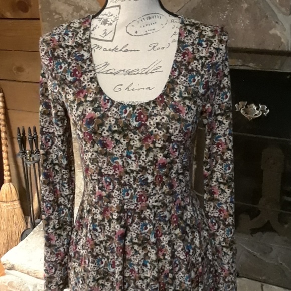 Show Me Your MuMu Dresses & Skirts - Show Me Your Mumu floral dress